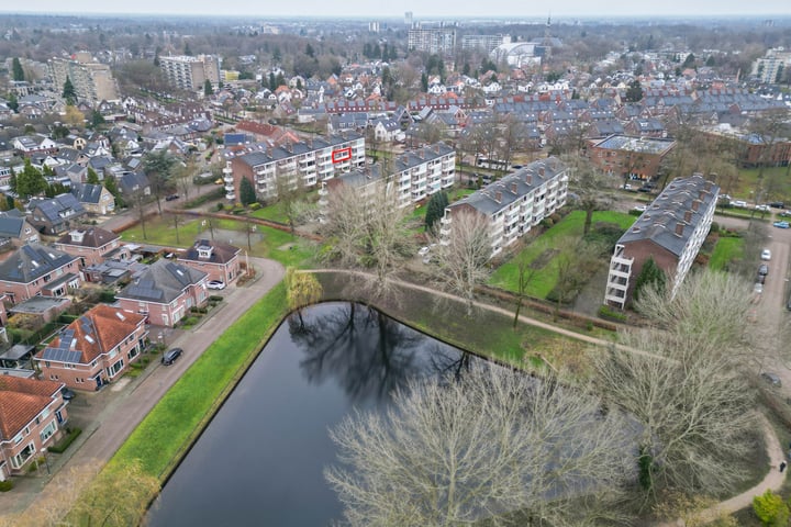 Bekijk foto 27 van Koning Lodewijklaan 528