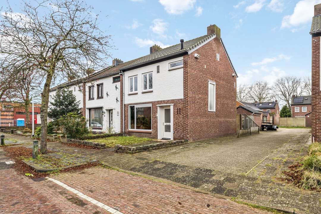 Photo 22 of Hert. Godfriedstraat 7