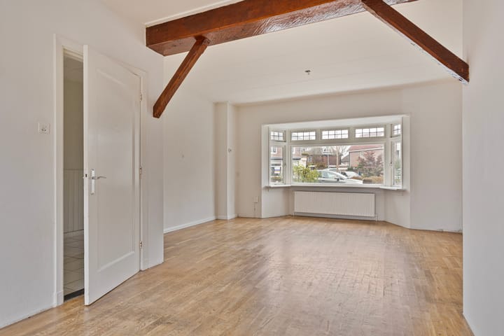 Photo 10 of van Ostadestraat 55