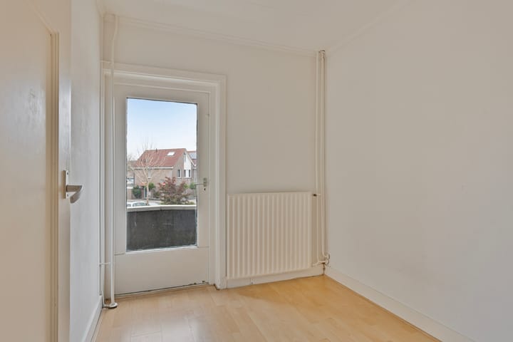 Photo 20 of van Ostadestraat 55