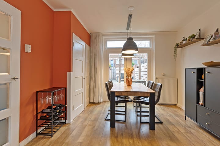 Foto 11 van Johan de Wittstraat 14