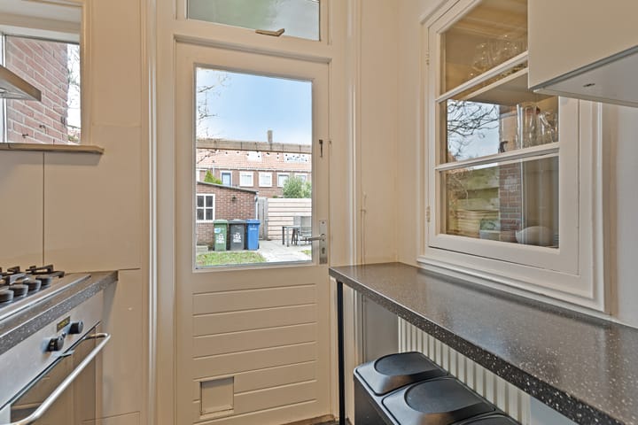 Foto 15 van Johan de Wittstraat 14