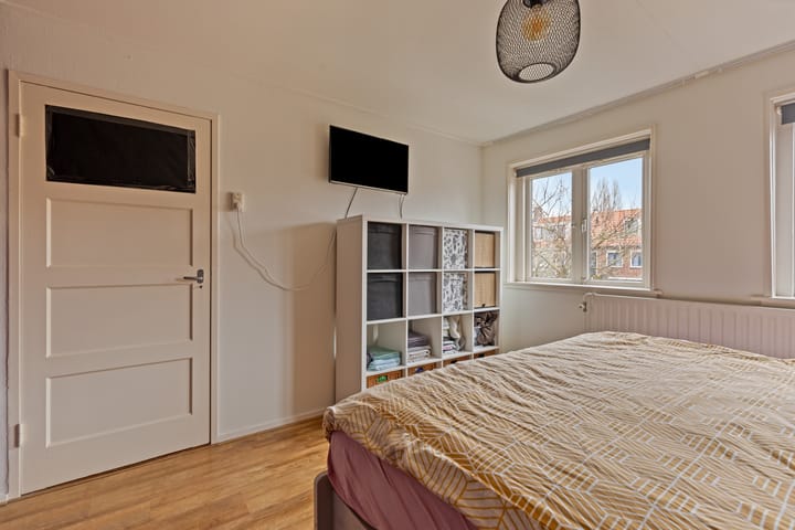 Foto 17 van Johan de Wittstraat 14