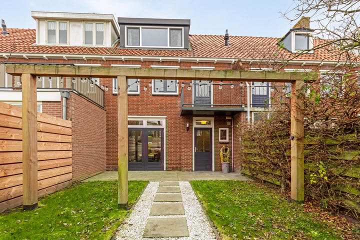 Foto 32 van Johan de Wittstraat 14