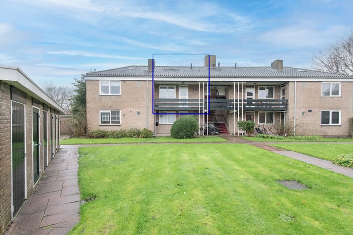 Photo 5 of Van Blaaderenweg 13-A