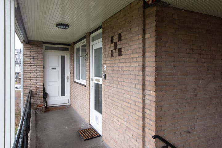 Foto 6 van Van Blaaderenweg 13-A