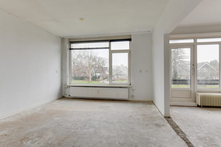 Foto 8 van Van Blaaderenweg 13-A