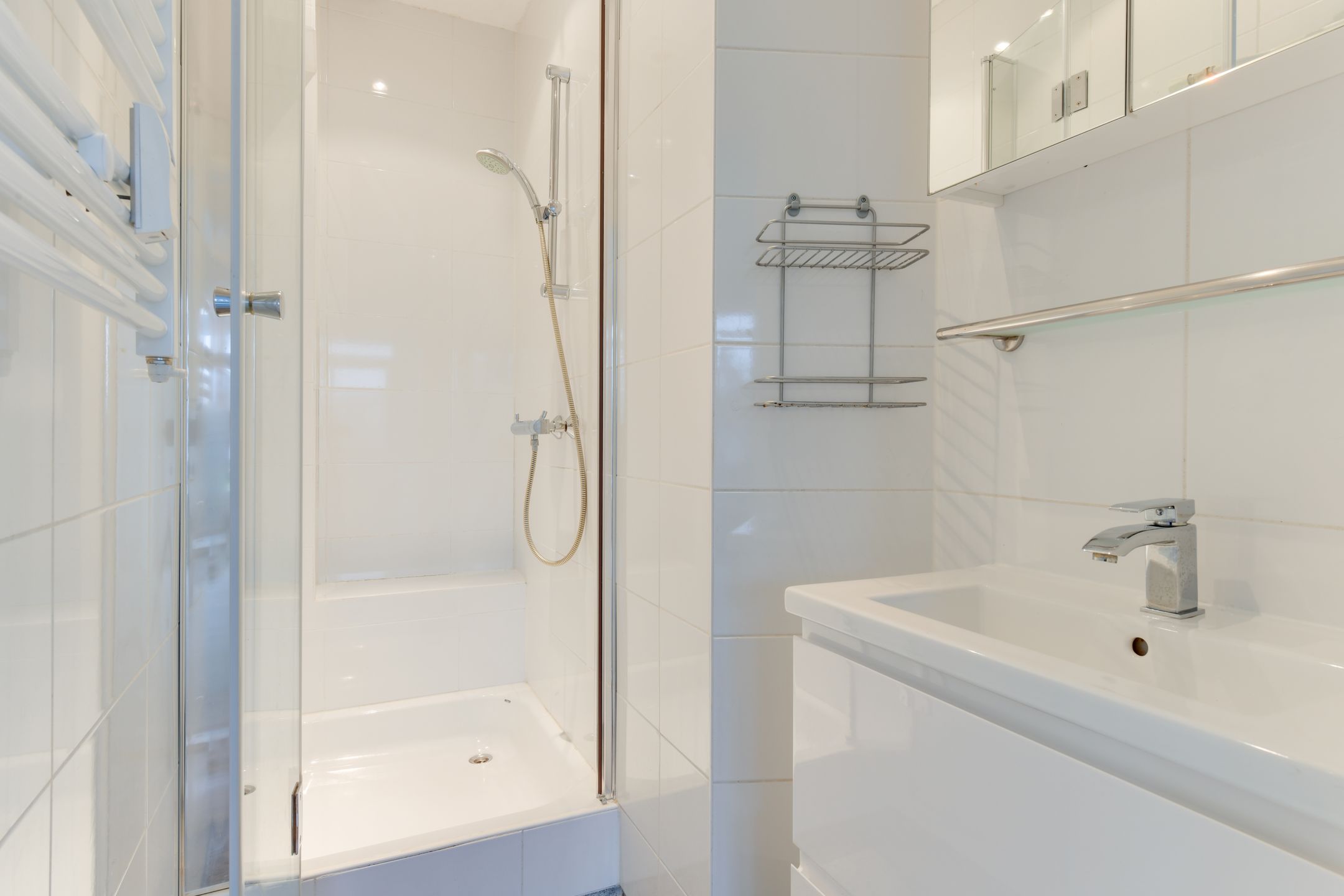 Foto 15 van Van Blaaderenweg 13-A