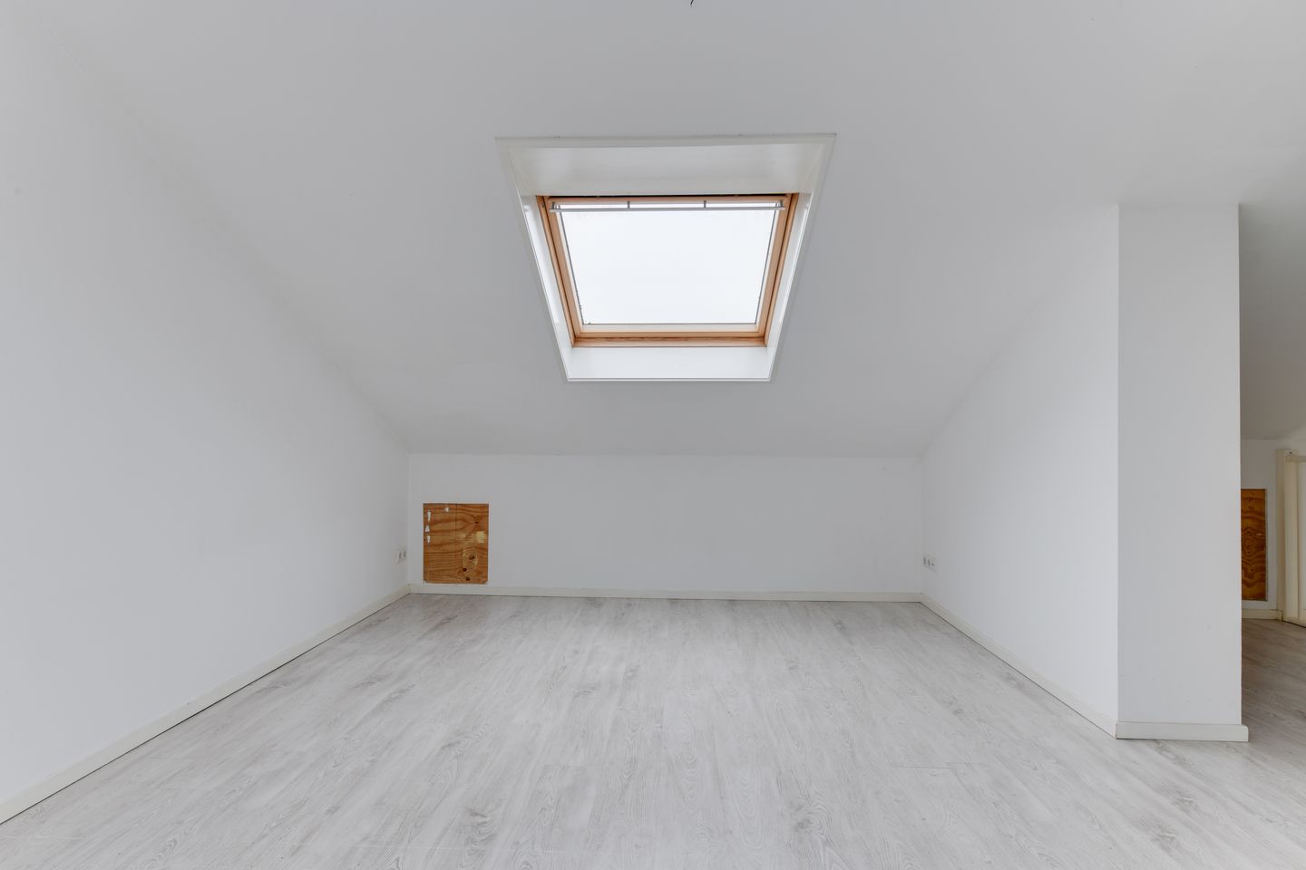 Foto 20 van Van Blaaderenweg 13-A