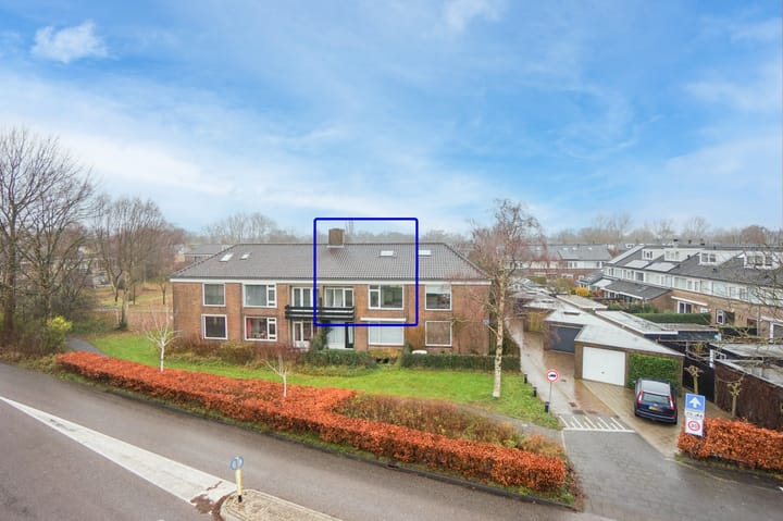 Foto 25 van Van Blaaderenweg 13-A