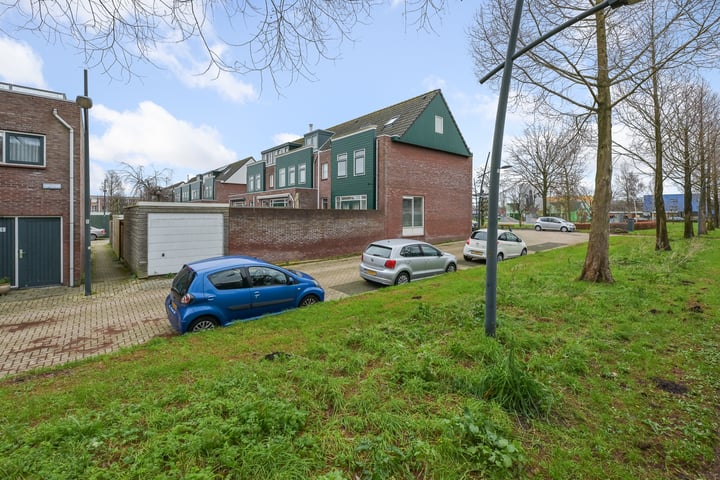 View photo 37 of Pronkgevel 21