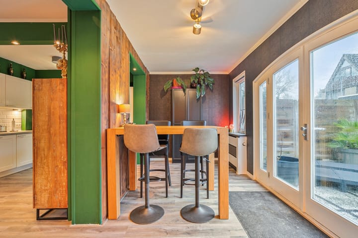 Photo 17 of President van Heelstraat 57