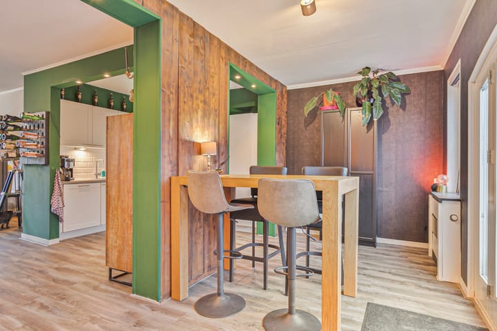 Photo 18 of President van Heelstraat 57