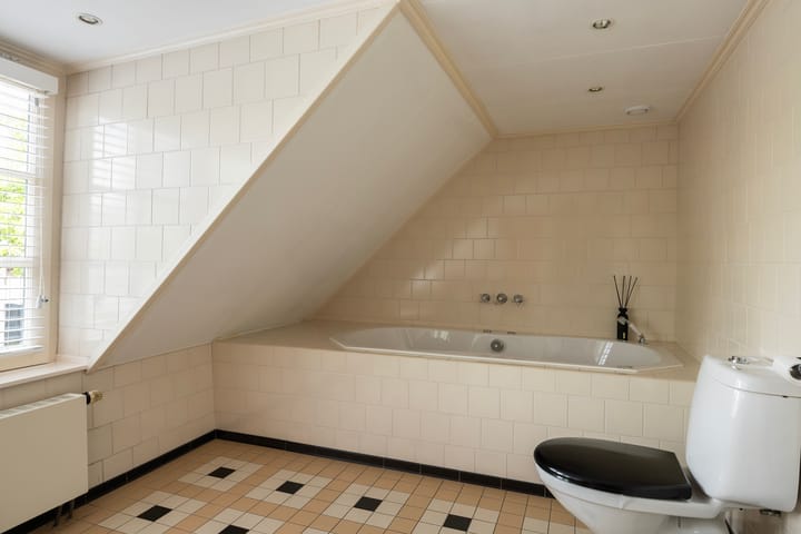 Foto 31 van Van Teylingenweg 51