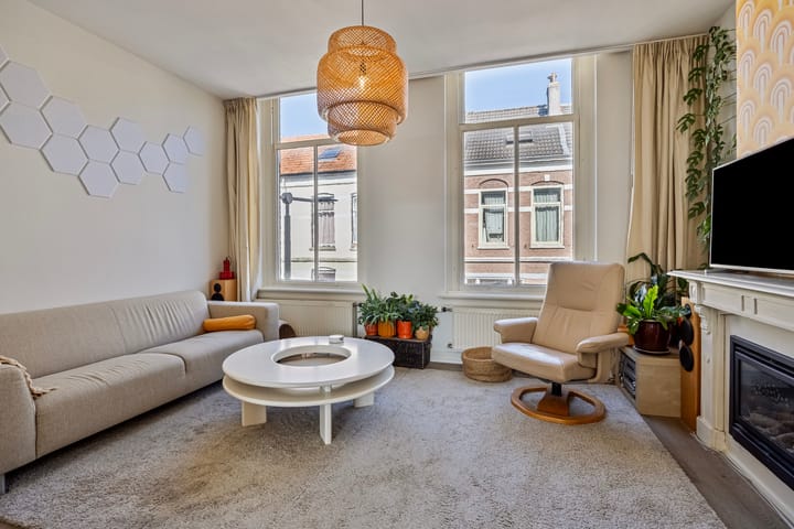 Foto 2 van Sloetstraat 11