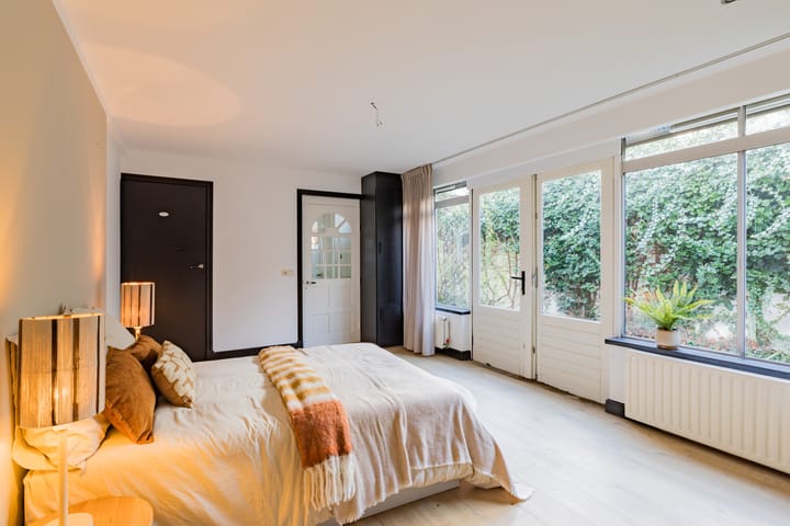 Foto 24 van Houtstraat 4