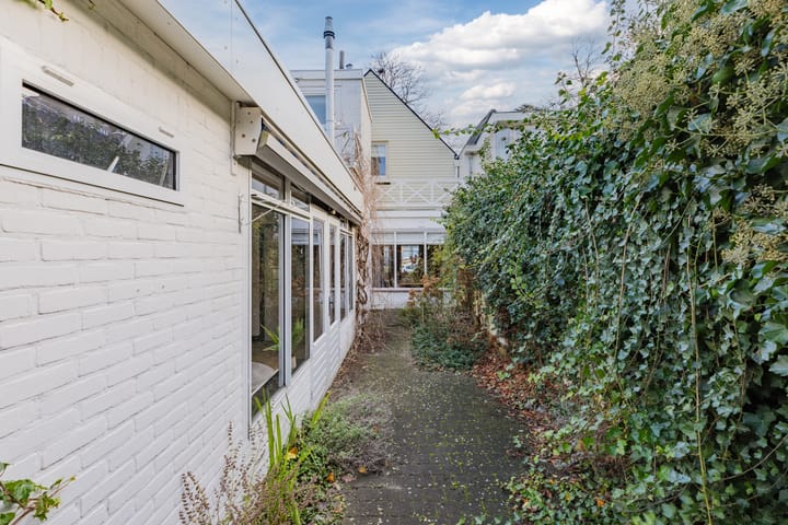 Foto 32 van Houtstraat 4