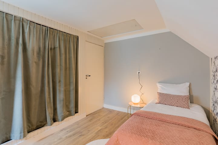 Foto 40 van Houtstraat 4