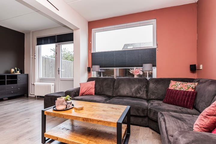 Foto 6 van Jasmijnstraat 328