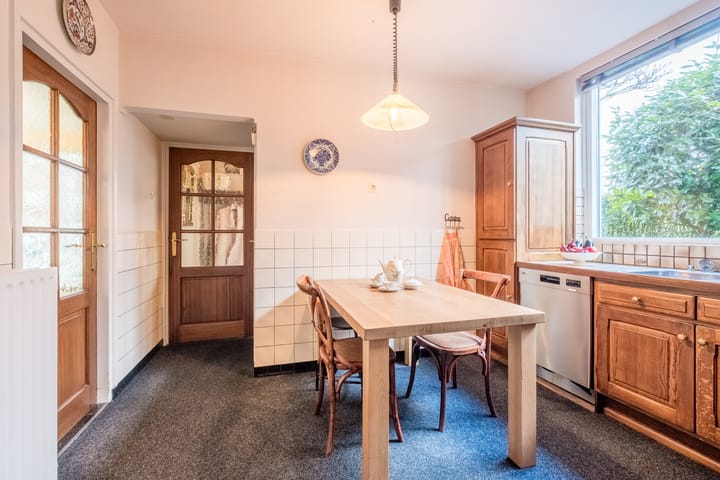 Foto 8 van Voornstraat 6