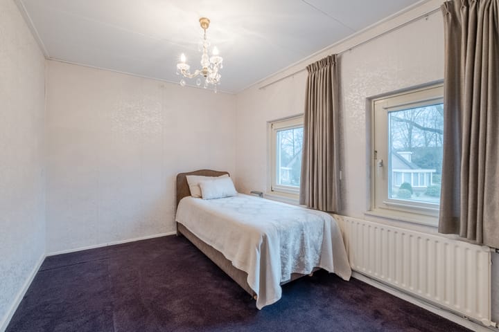 Foto 15 van Voornstraat 6