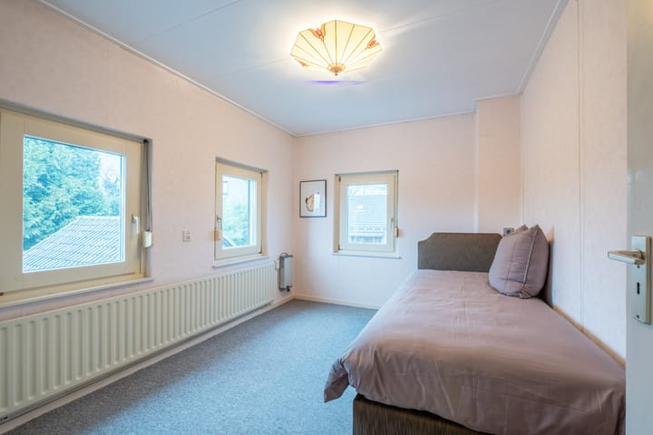 Foto 17 van Voornstraat 6