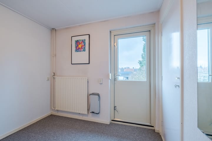 Foto 19 van Voornstraat 6