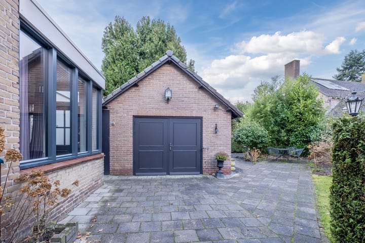 Foto 31 van Voornstraat 6