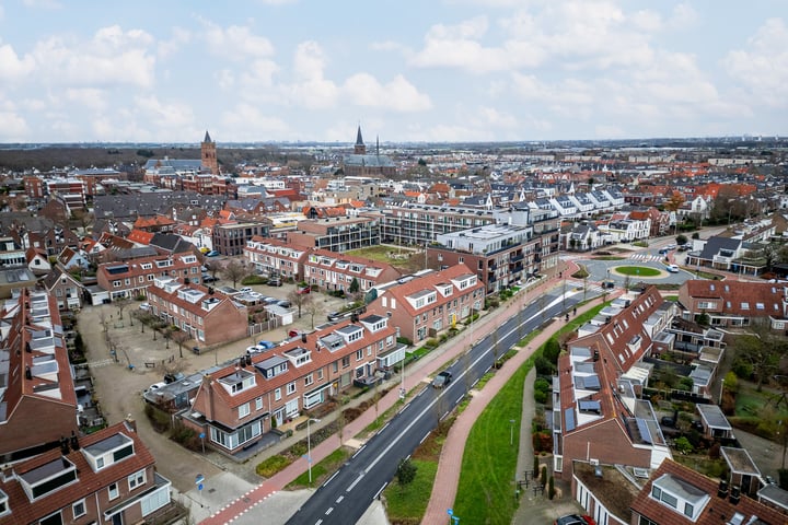 Bekijk foto 47 van Bloemendaalstraat 19