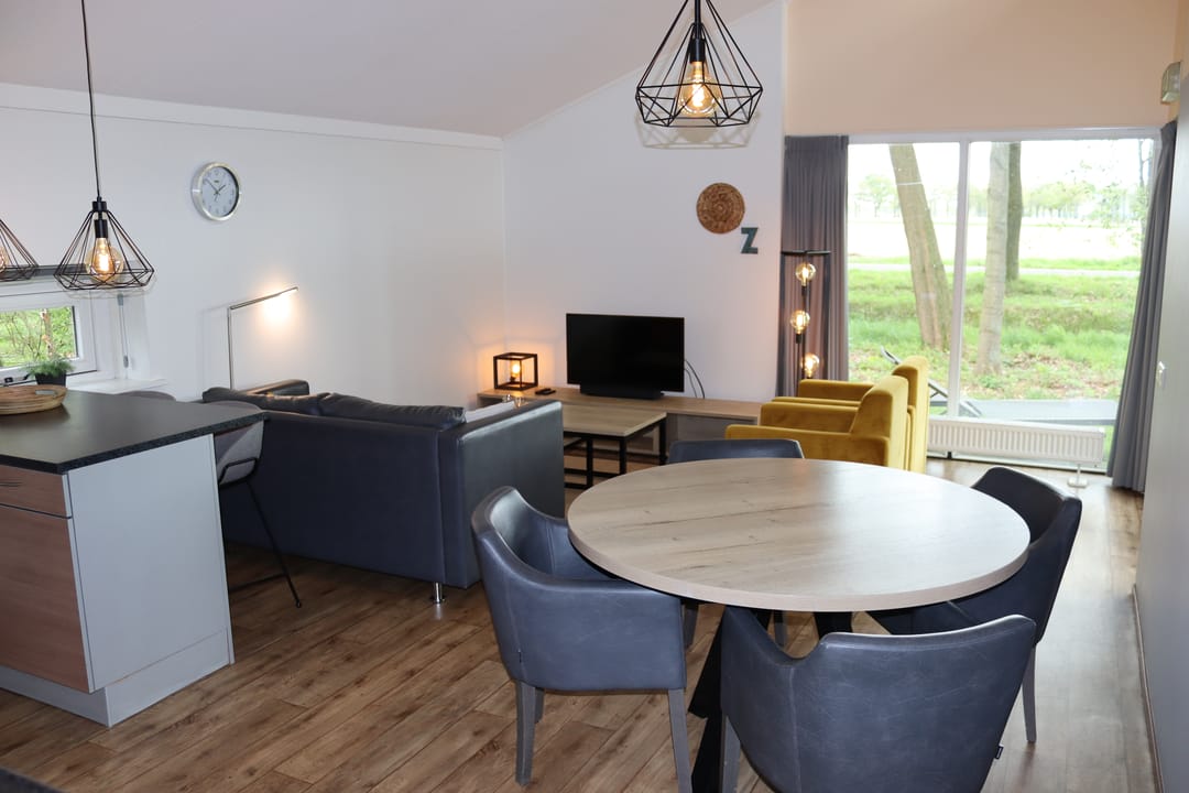 Foto 17 van Zwembadweg 2-W108