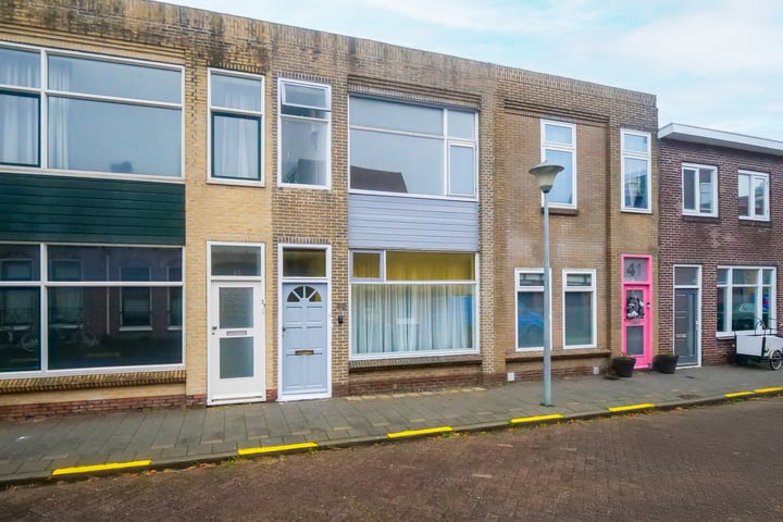 View photo 1 of Hertzogstraat 39