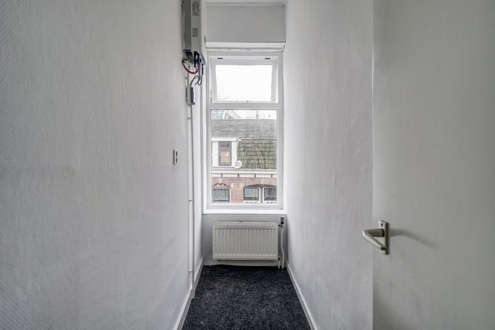 View photo 11 of Hertzogstraat 39