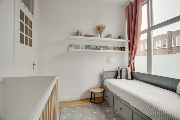 Photo 19 of Pijnboomstraat 58