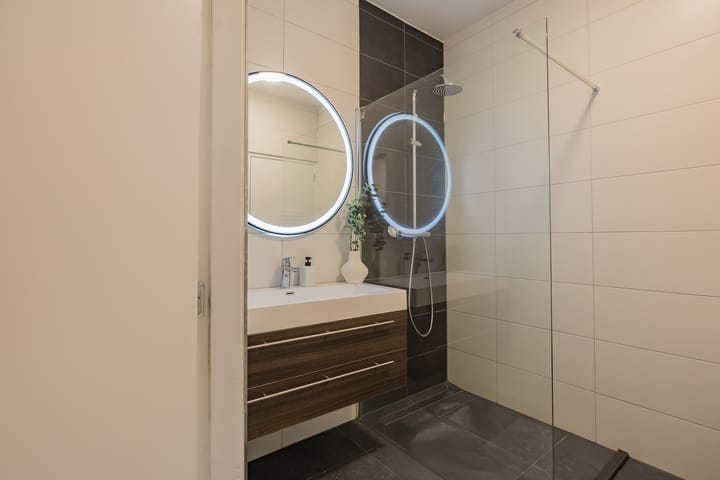 Photo 4 of Kromhoutstraat 58