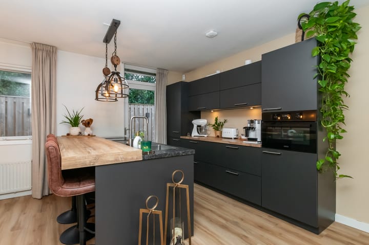 Foto 10 van A.N.van Pellecomhof 5