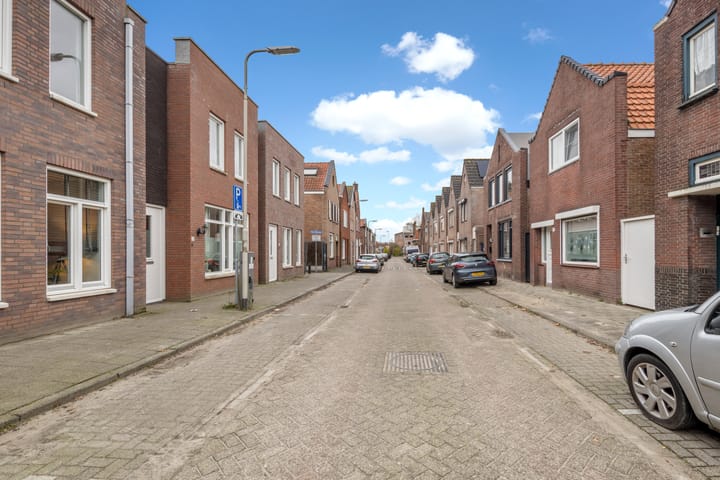 Foto 33 van Maxburgh 22