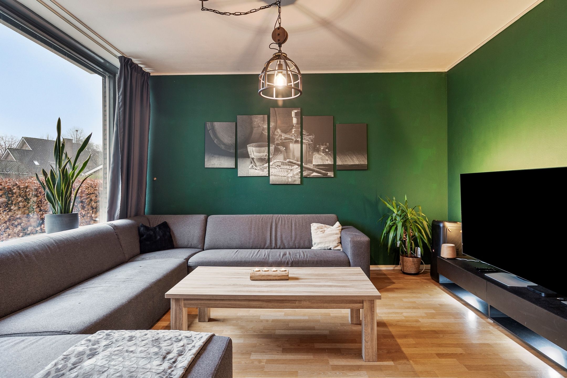 Foto 9 van Elzeplein 26