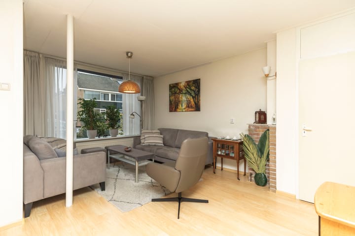 Foto 7 van Albert Schweitzerstraat 109