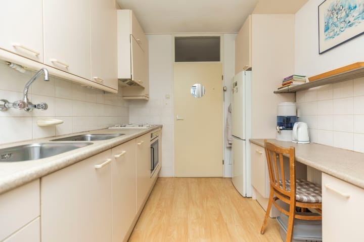 Foto 9 van Albert Schweitzerstraat 109