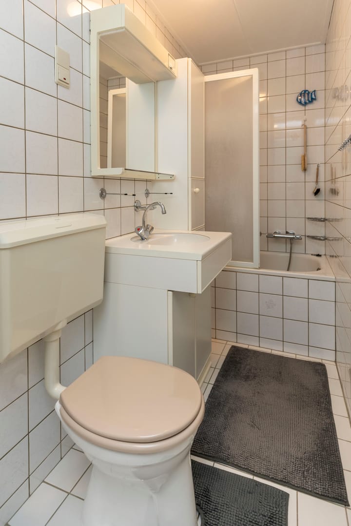 Foto 16 van Albert Schweitzerstraat 109