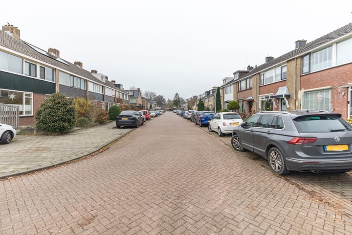 Foto 35 van Albert Schweitzerstraat 109