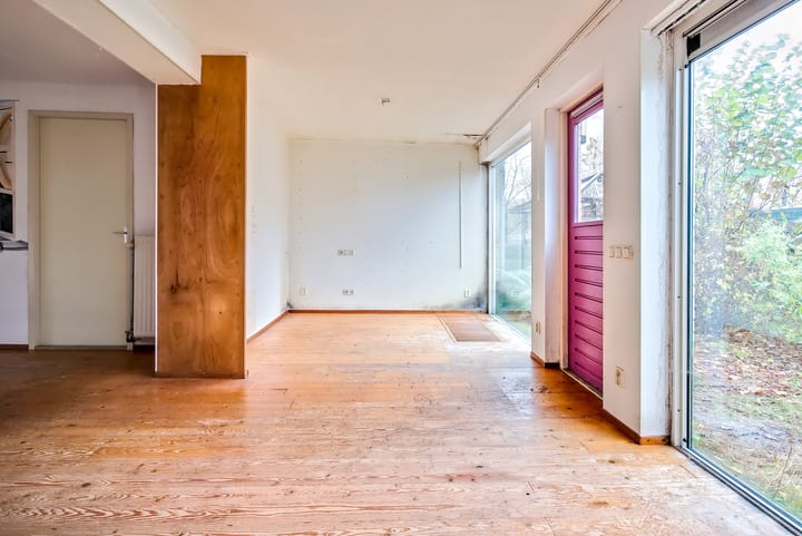 Foto 7 van Karmozijnhof 5