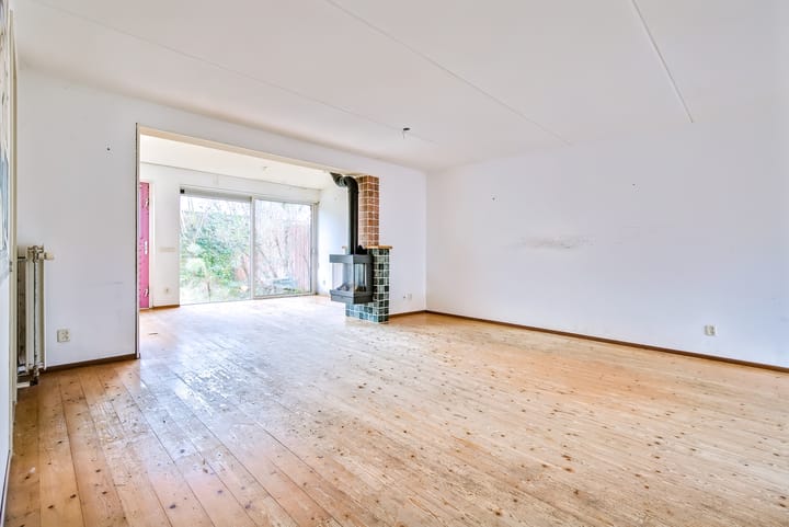 Foto 11 van Karmozijnhof 5