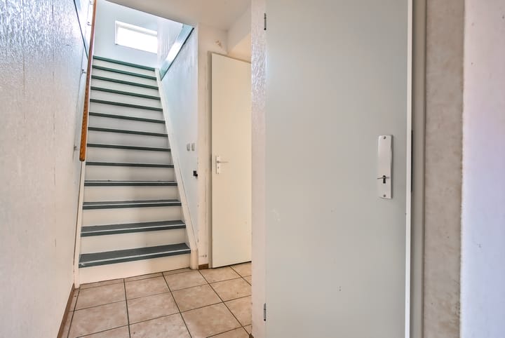 Foto 21 van Karmozijnhof 5