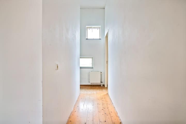 Foto 27 van Karmozijnhof 5