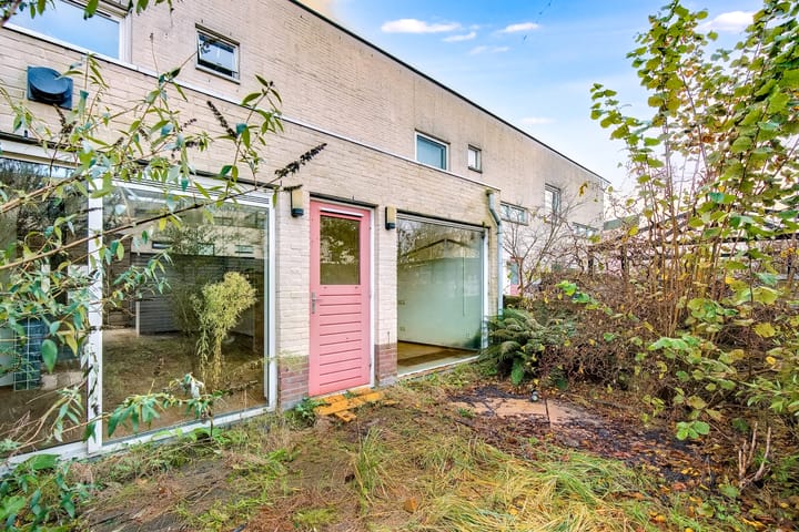 Foto 38 van Karmozijnhof 5