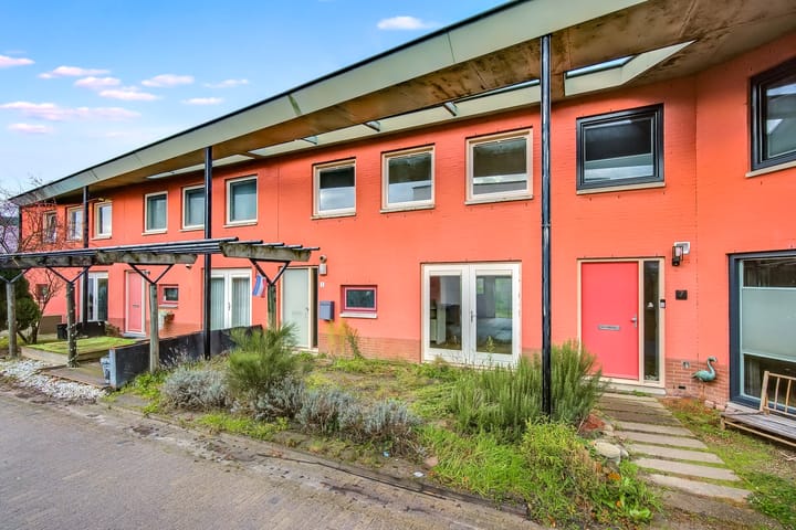 Foto 41 van Karmozijnhof 5