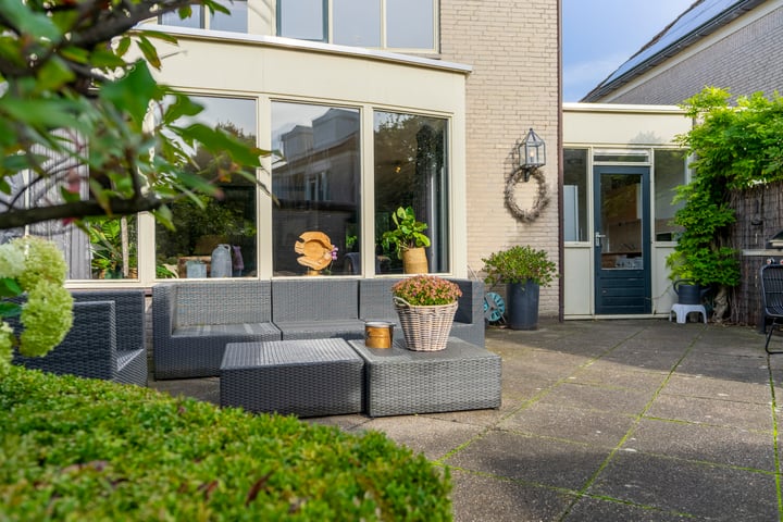 Bekijk foto 35 van Veldzuringstraat 7