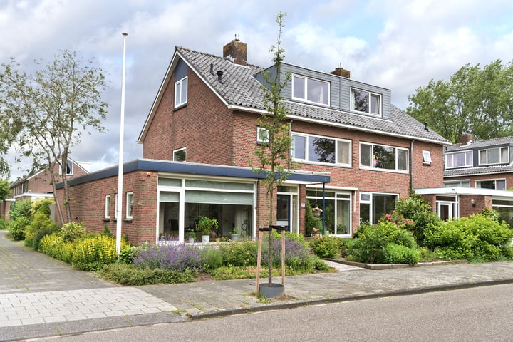 Bekijk foto 1 van Uranusstraat 25