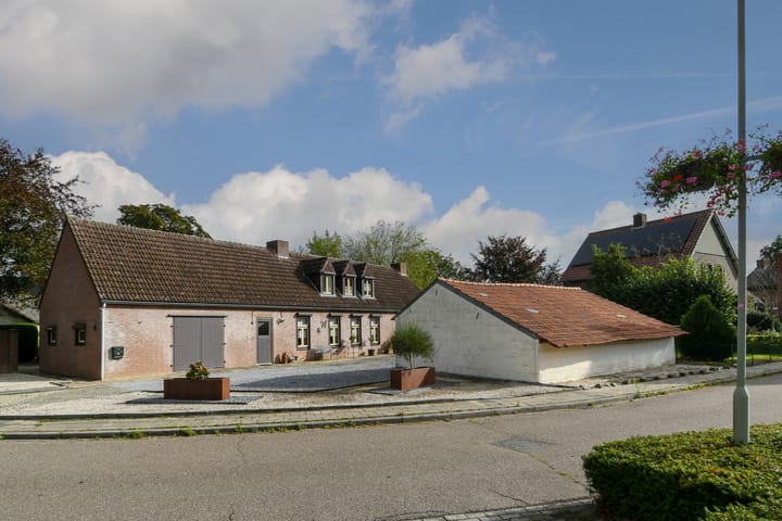 Foto 28 van Lambroekweg 34